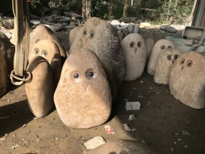 Large Boulder Owl Statue for Garden Decoration